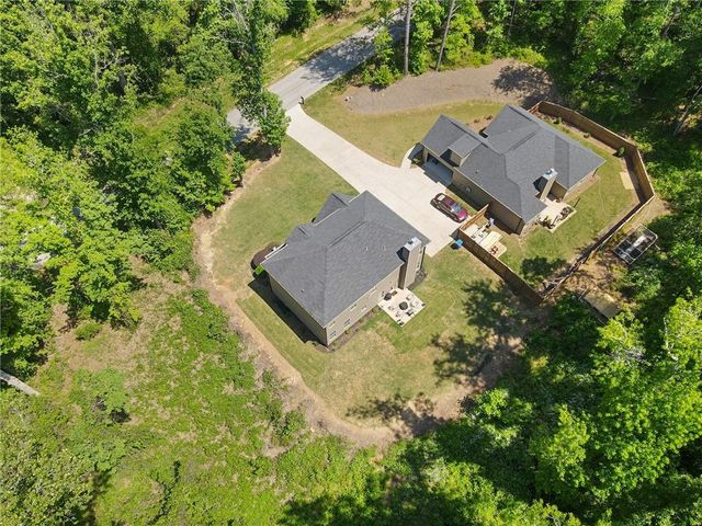 165 6th Street, Auburn, GA 30011