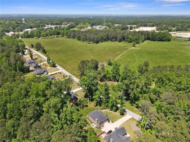 165 6th Street, Auburn, GA 30011