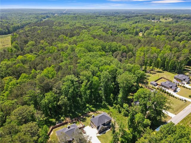 165 6th Street, Auburn, GA 30011