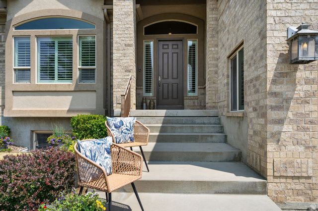 1653 E CRESCENT VIEW CIRCLE, Sandy, UT 84092