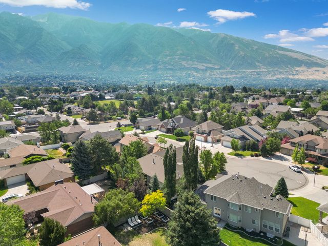 1653 E CRESCENT VIEW CIRCLE, Sandy, UT 84092