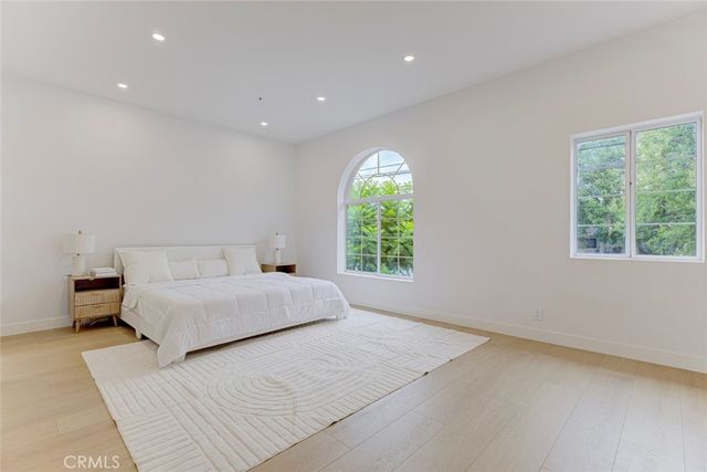 15044 Nordhoff Street 8, North Hills, CA 91343