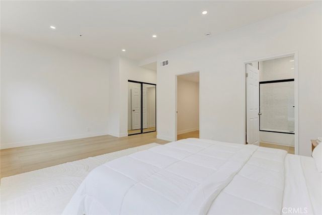 15044 Nordhoff Street 8, North Hills, CA 91343