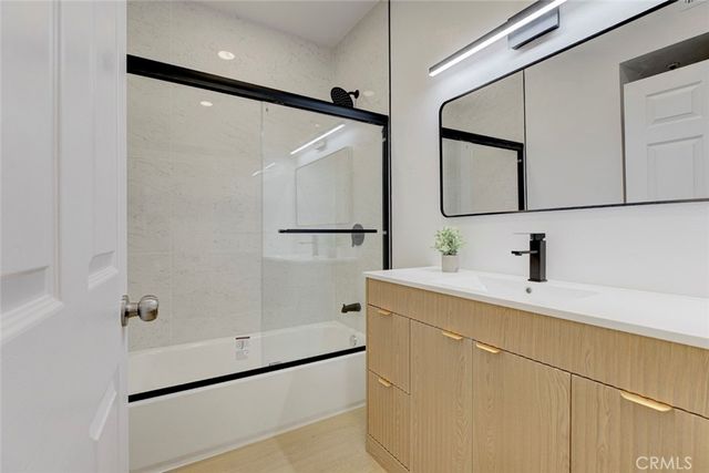 15044 Nordhoff Street 8, North Hills, CA 91343