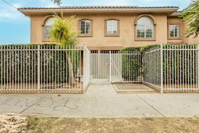 15044 Nordhoff Street 8, North Hills, CA 91343