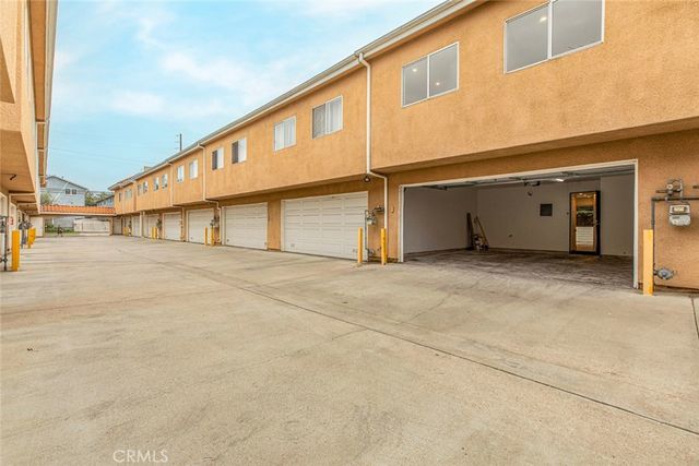 15044 Nordhoff Street 8, North Hills, CA 91343