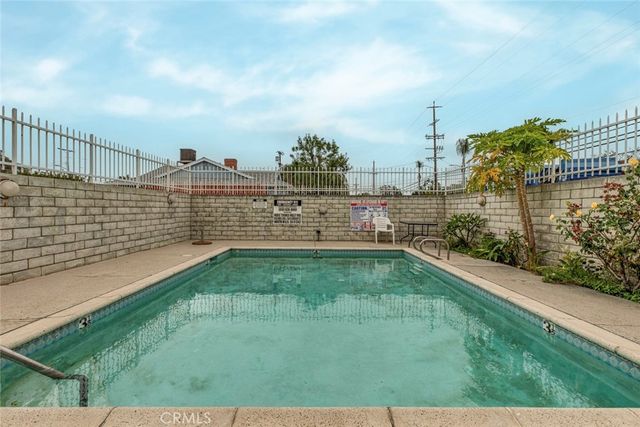 15044 Nordhoff Street 8, North Hills, CA 91343
