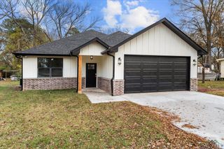 431 Cypress St., Pittsburg, TX 75686