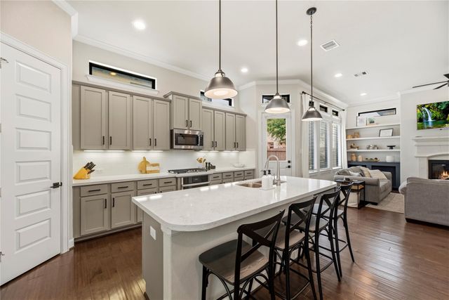 5110 W Lacey Garden Loop, Houston, TX 77018