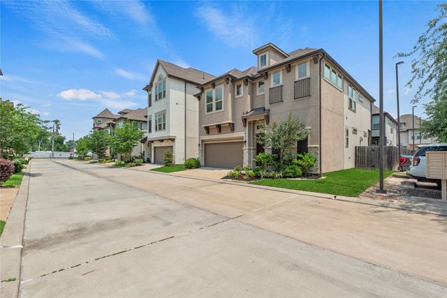 5110 W Lacey Garden Loop, Houston, TX 77018
