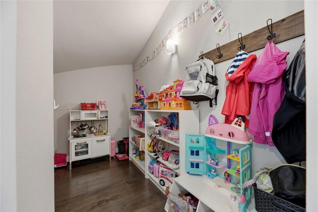 5110 W Lacey Garden Loop, Houston, TX 77018