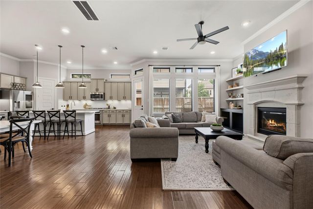 5110 W Lacey Garden Loop, Houston, TX 77018