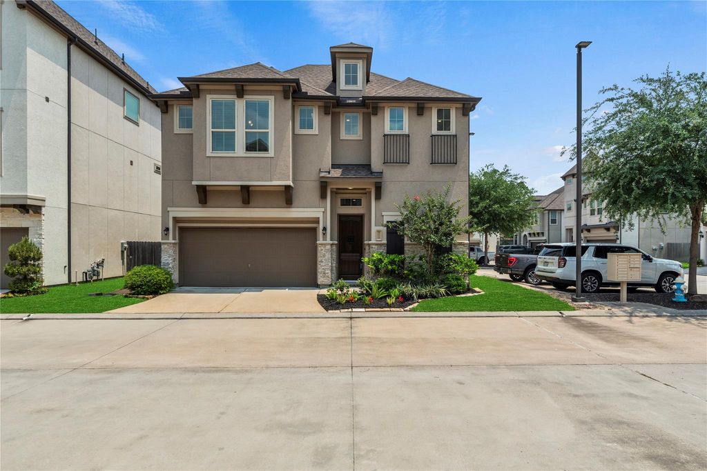 5110 W Lacey Garden Loop, Houston, TX 77018