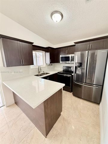 2854 W 75th Terrace, Hialeah, FL 33018