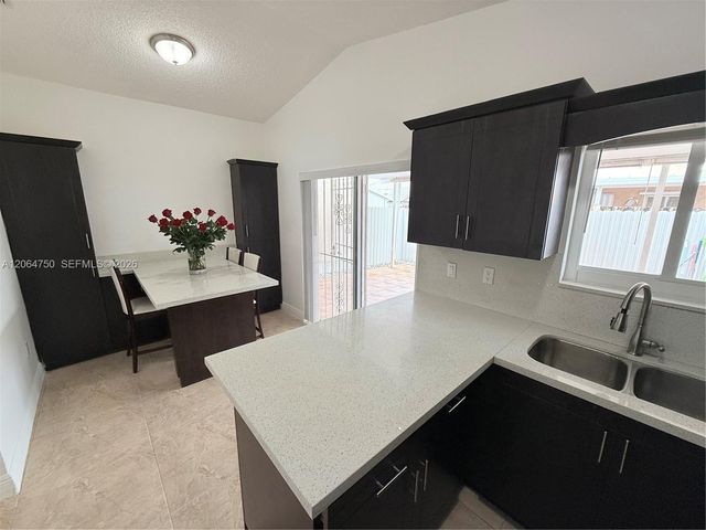2854 W 75th Terrace, Hialeah, FL 33018