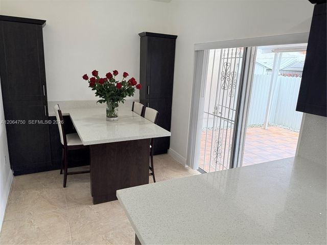 2854 W 75th Terrace, Hialeah, FL 33018