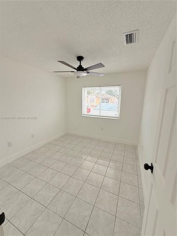 2854 W 75th Terrace, Hialeah, FL 33018