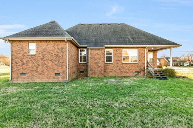 3617 Southridge Blvd, Murfreesboro, TN 37128
