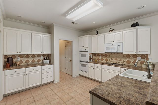8797 RIVER RISE DR, Memphis, TN 38016