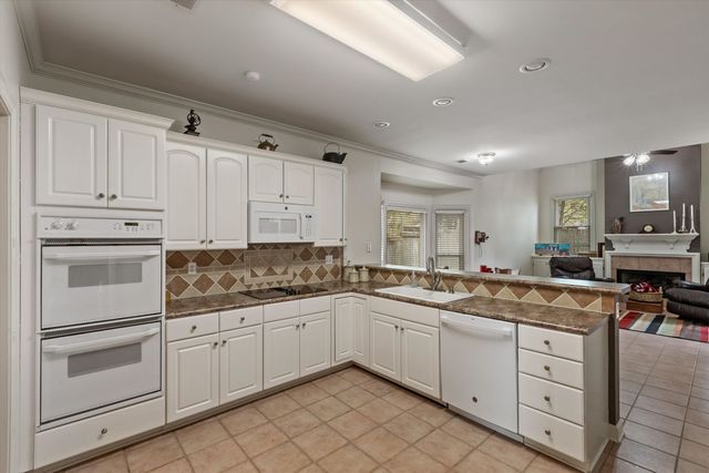 8797 RIVER RISE DR, Memphis, TN 38016