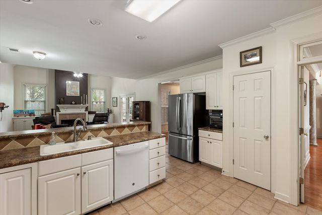 8797 RIVER RISE DR, Memphis, TN 38016