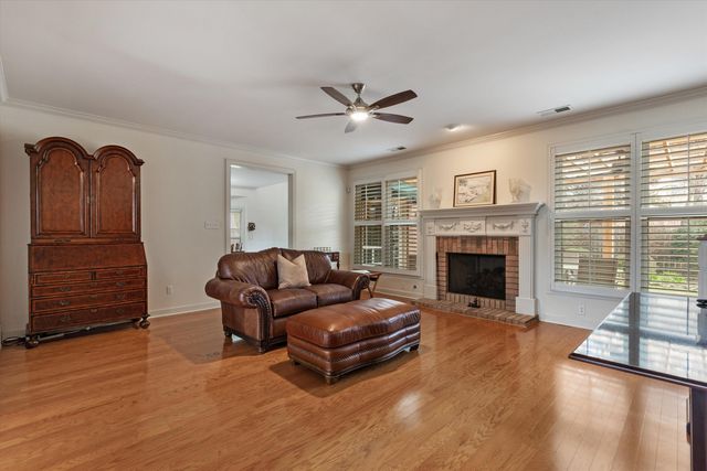 8797 RIVER RISE DR, Memphis, TN 38016
