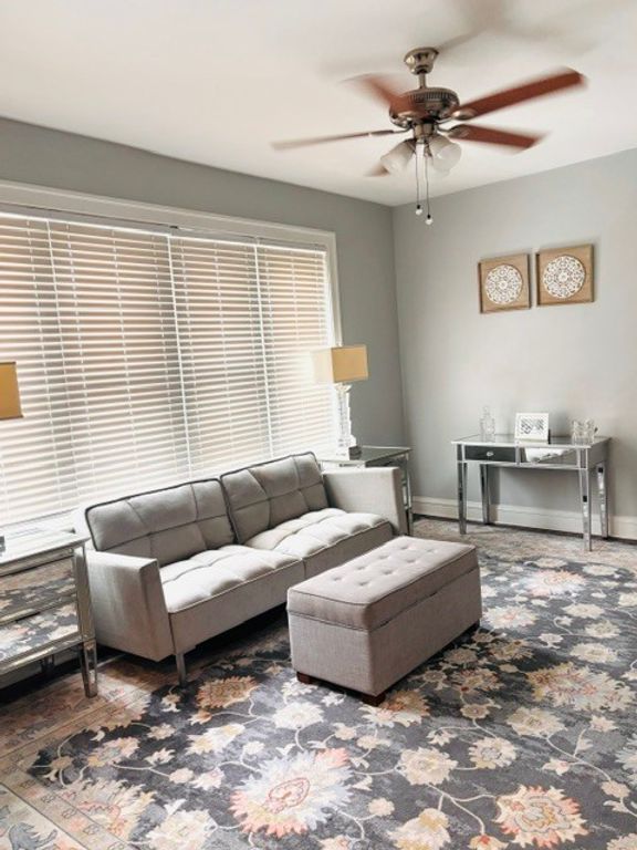10916 S Artesian Avenue, Chicago, IL 60655 — photo 4