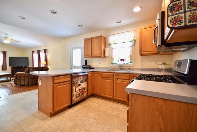 11 Steeplechase Lane, Milton, VT 05468