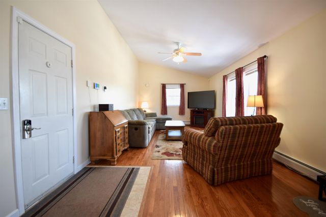 11 Steeplechase Lane, Milton, VT 05468