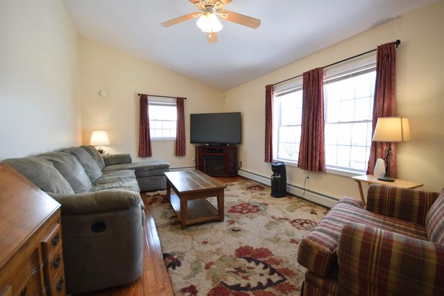 11 Steeplechase Lane, Milton, VT 05468