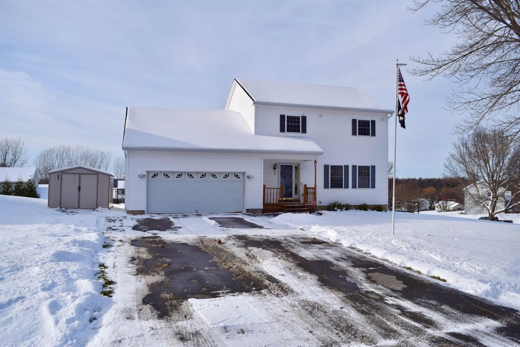 11 Steeplechase Lane, Milton, VT 05468