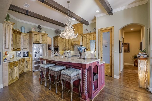 173 Pinnacle Peak Lane, Weatherford, TX 76087