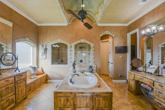 173 Pinnacle Peak Lane, Weatherford, TX 76087