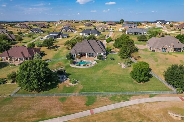 173 Pinnacle Peak Lane, Weatherford, TX 76087