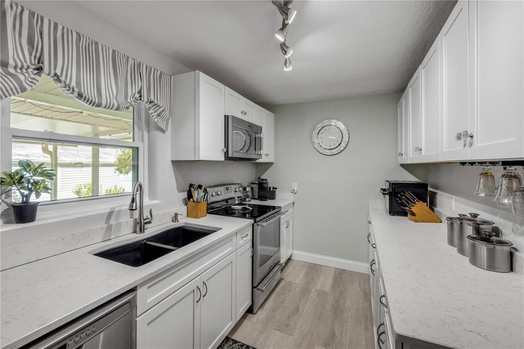 Image 15 of property listing at 1463 JOSEPHINE STREET, New Smyrna Beach, FL 32168