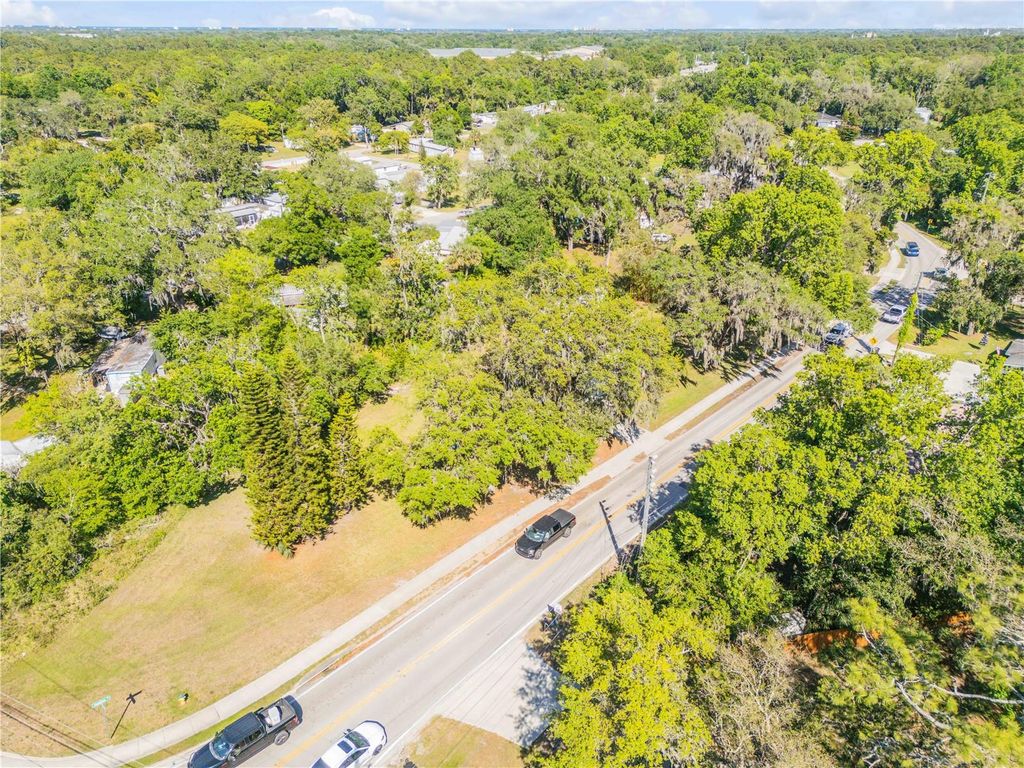 Image 39 of property listing at 1463 JOSEPHINE STREET, New Smyrna Beach, FL 32168