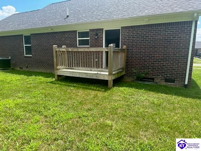 215 Parkers Loop, Hodgenville, KY 42748