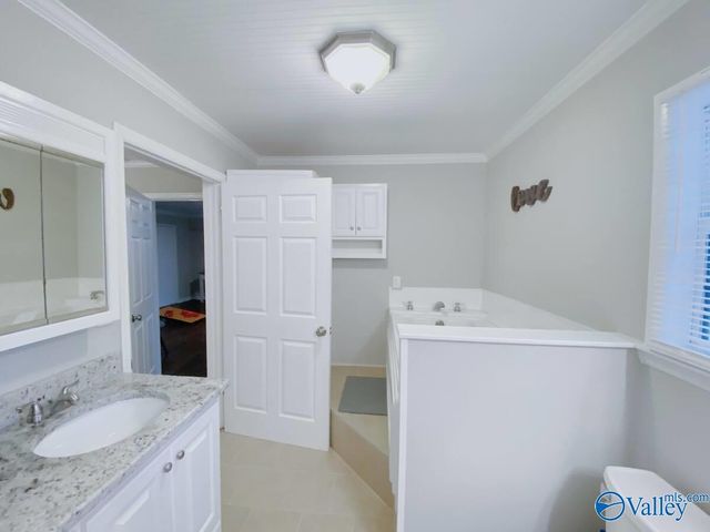 12005 Greenleaf Drive, Huntsville, AL 35803