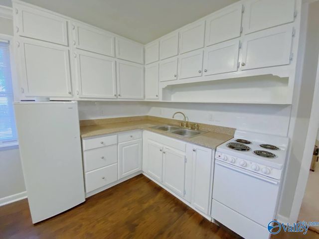 12005 Greenleaf Drive, Huntsville, AL 35803