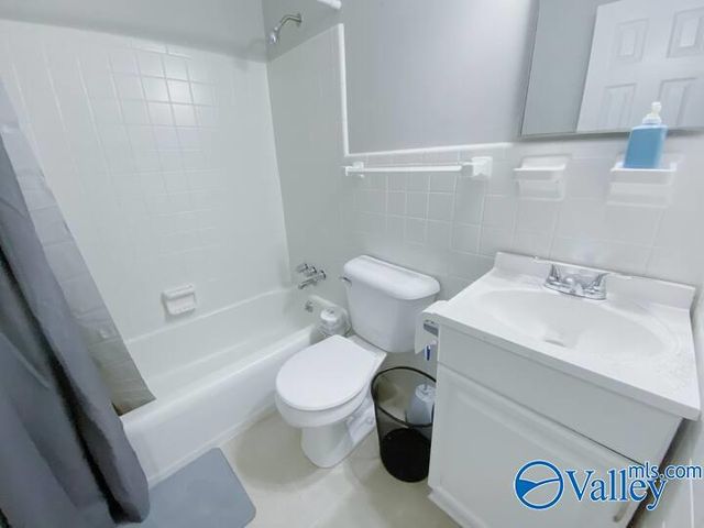 12005 Greenleaf Drive, Huntsville, AL 35803