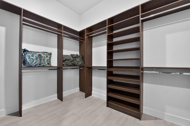 4616 Sterling Springs Dr Drive, Spring, TX 77386