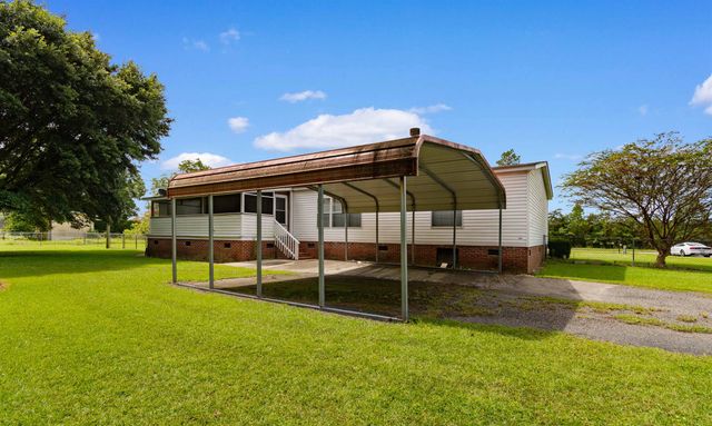 652 BEAR GRASS RD W, Longs, SC 29568