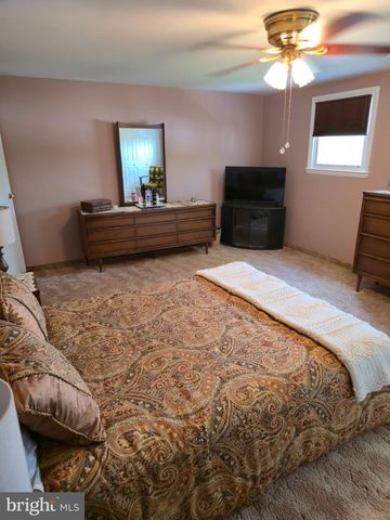 3616 SUSSEX, Philadelphia, PA 19114