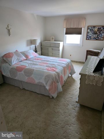 3616 SUSSEX, Philadelphia, PA 19114