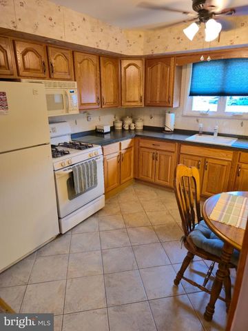 3616 SUSSEX, Philadelphia, PA 19114