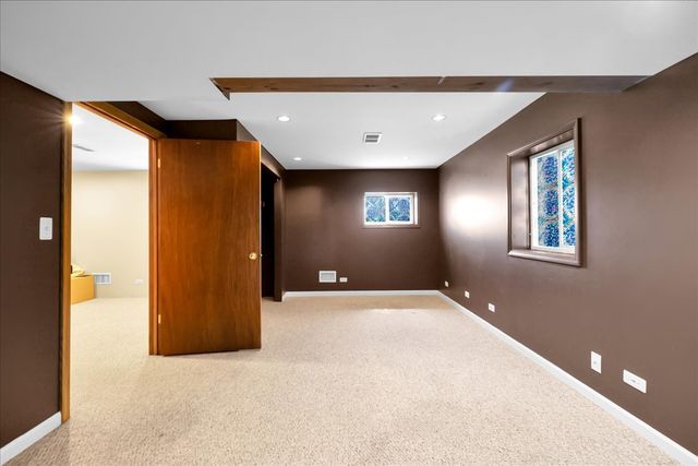 1421 Notting Hill Road, Algonquin, IL 60102