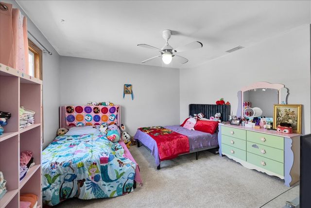 1421 Notting Hill Road, Algonquin, IL 60102