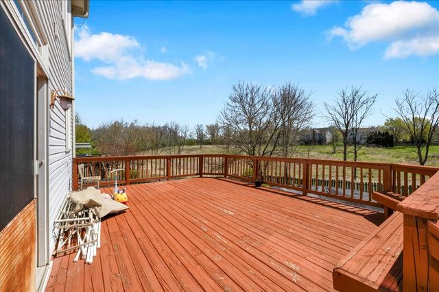 1421 Notting Hill Road, Algonquin, IL 60102