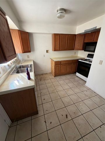 6005 Walnut Hills DR, Austin, TX 78723