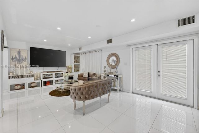 7777 Fairway Boulevard, Miramar, FL 33023